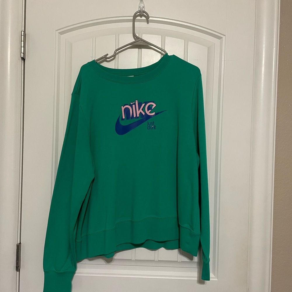 Nike Green Sweatshirt